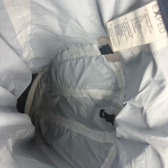 Exped Cloudburst 15L Waterproof Roll-Top Backpack - Picture 9 of 11
